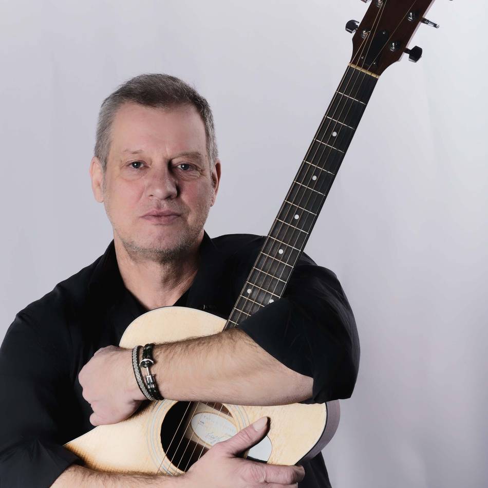 Kultur-Haus Zach in Hückeswagen: Liedermacher Thorsten Siltmann singt Reinhard Mey