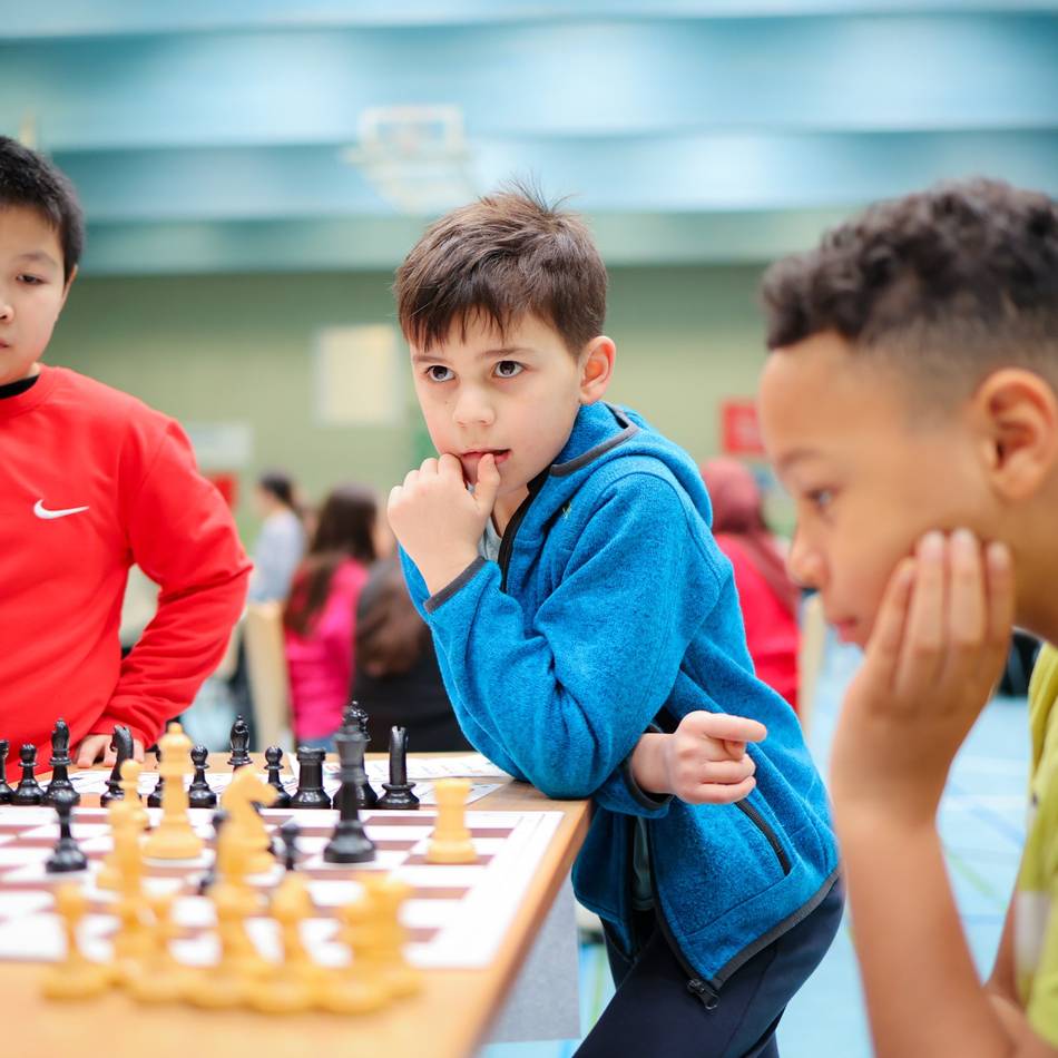 Kindertag am HAG in Krefeld: Im Hannah-Arendt-Gymnasium stehen Spiele auf dem Stundenplan