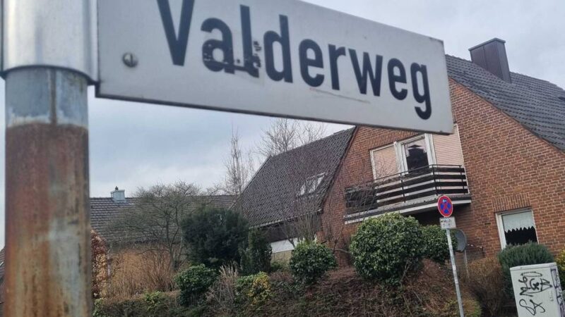 Anschreiben der Stadt: Ärger um Häuser-Anbauten in Jüchen