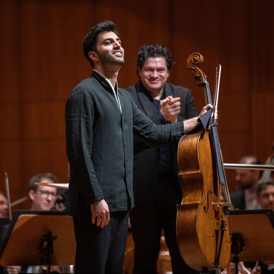 Gastspiel: Star-Cellist Kian Soltani begeistert in der Duisburger Mercatorhalle
