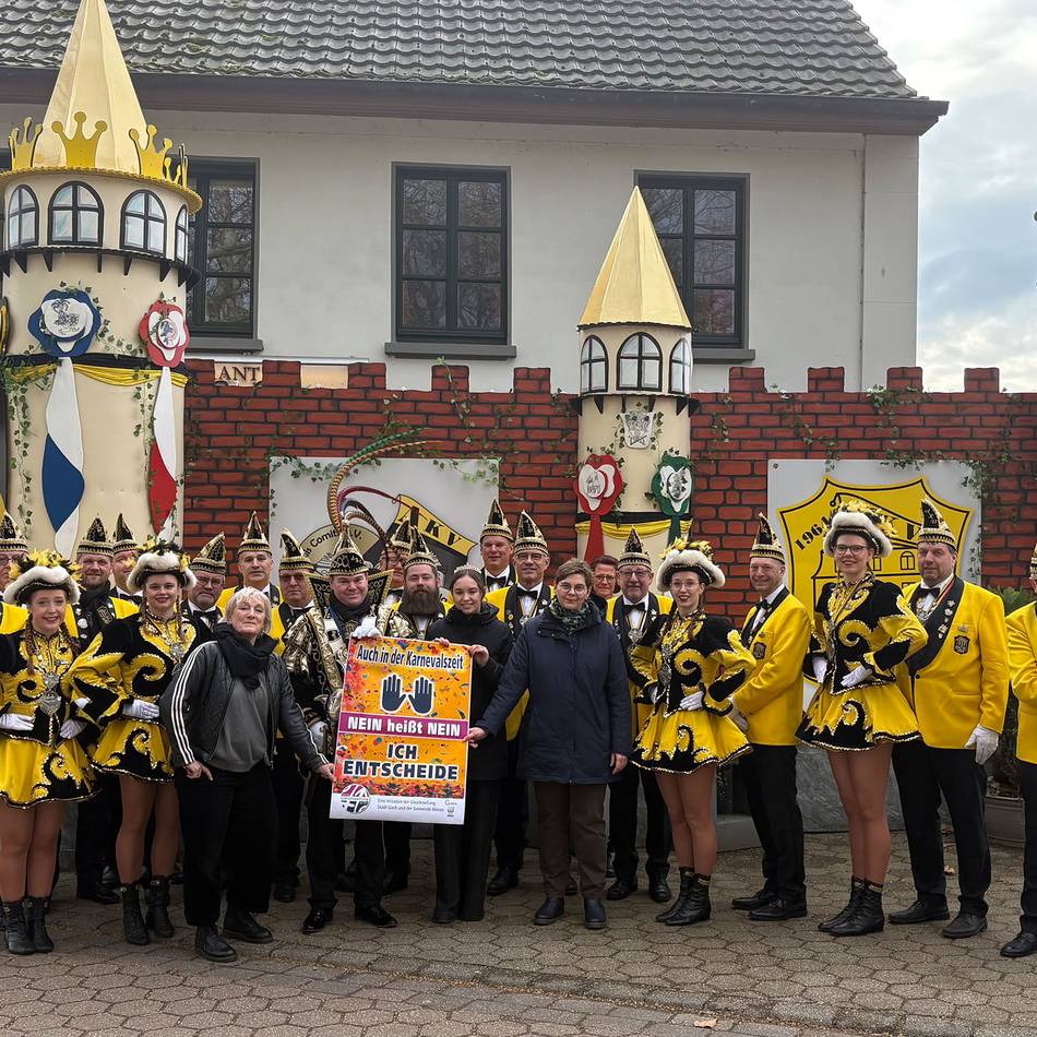Projekt der Gleichstellungsbeauftragten: Respekt zeigen auch im Karneval – Aktion „Nein heißt Nein“ in Goch und Weeze