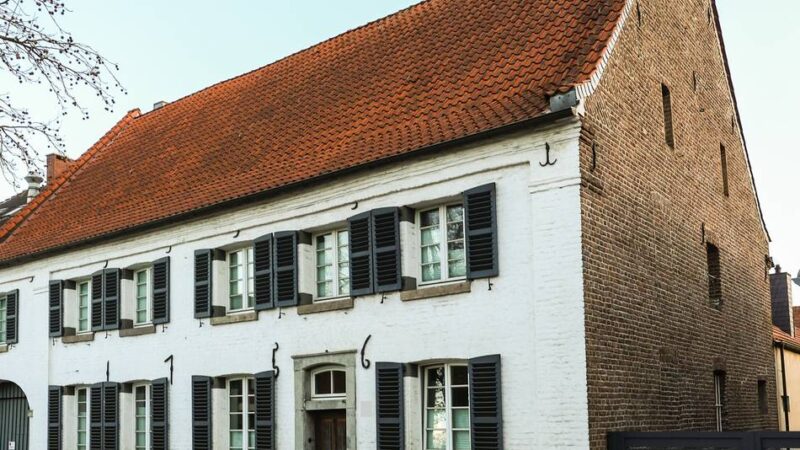 Immobilien in Meerbusch: Hofanlage in Büderich wird zwangsversteigert