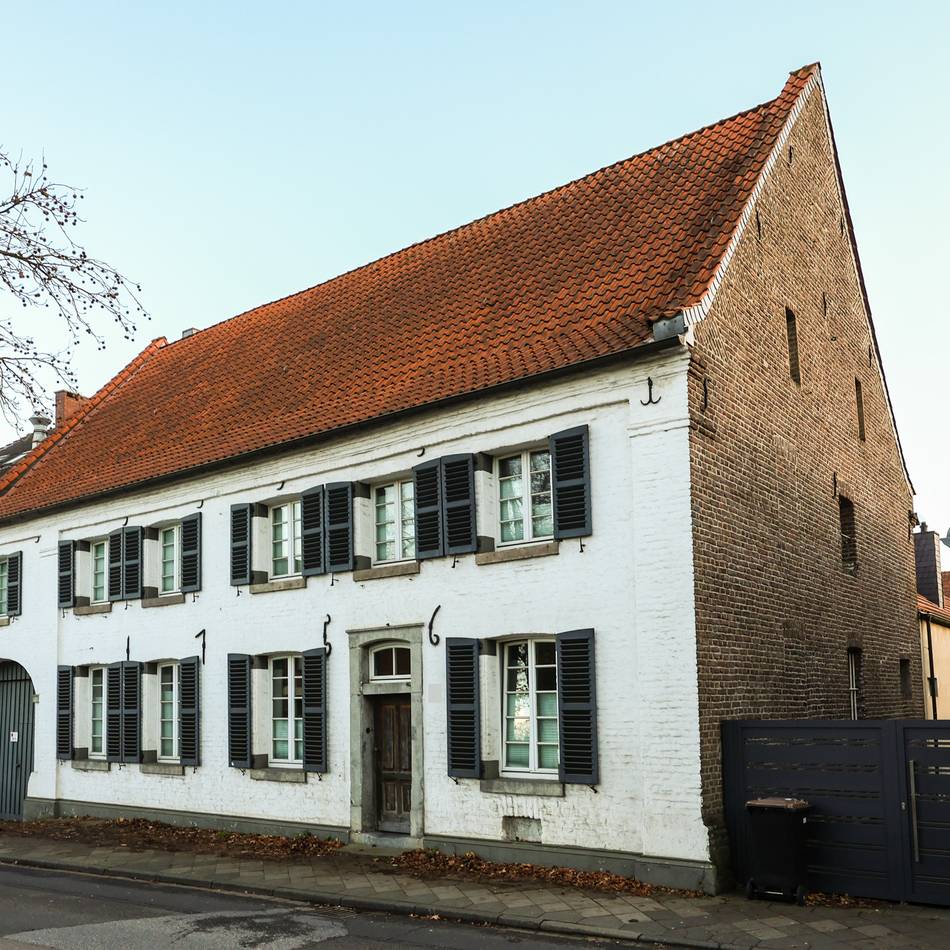 Immobilien in Meerbusch: Hofanlage in Büderich wird zwangsversteigert