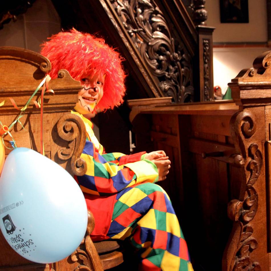 Karneval und Kirche in Rheinberg: Kappenmesse am Samstag in der St.-Peter-Kirche