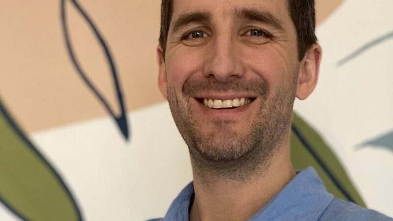 Viersener Autor schreibt Kinderbuchreihe: Mit Robbi um die ganze Welt