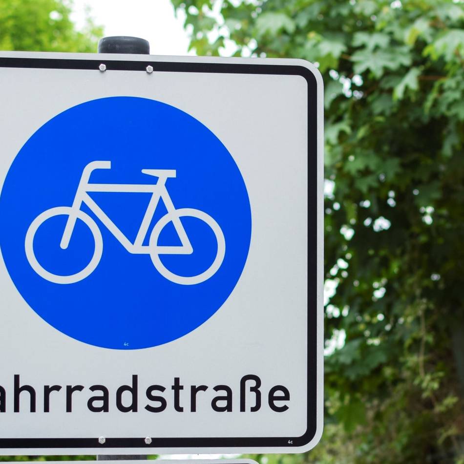 Siedlerallee in Schiefbahn: Start für die Schwammstadt