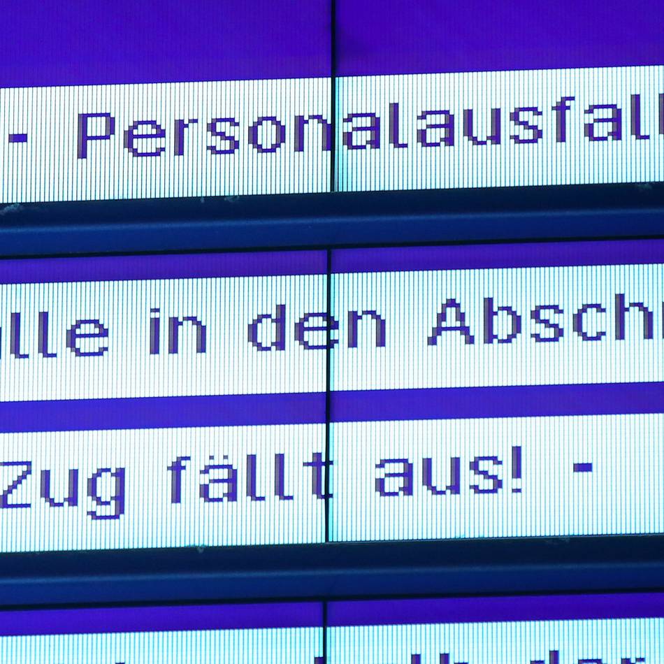 Auch Züge in Krefeld sind betroffen: Bahnverkehr wegen unbesetztem Stellwerk gestört