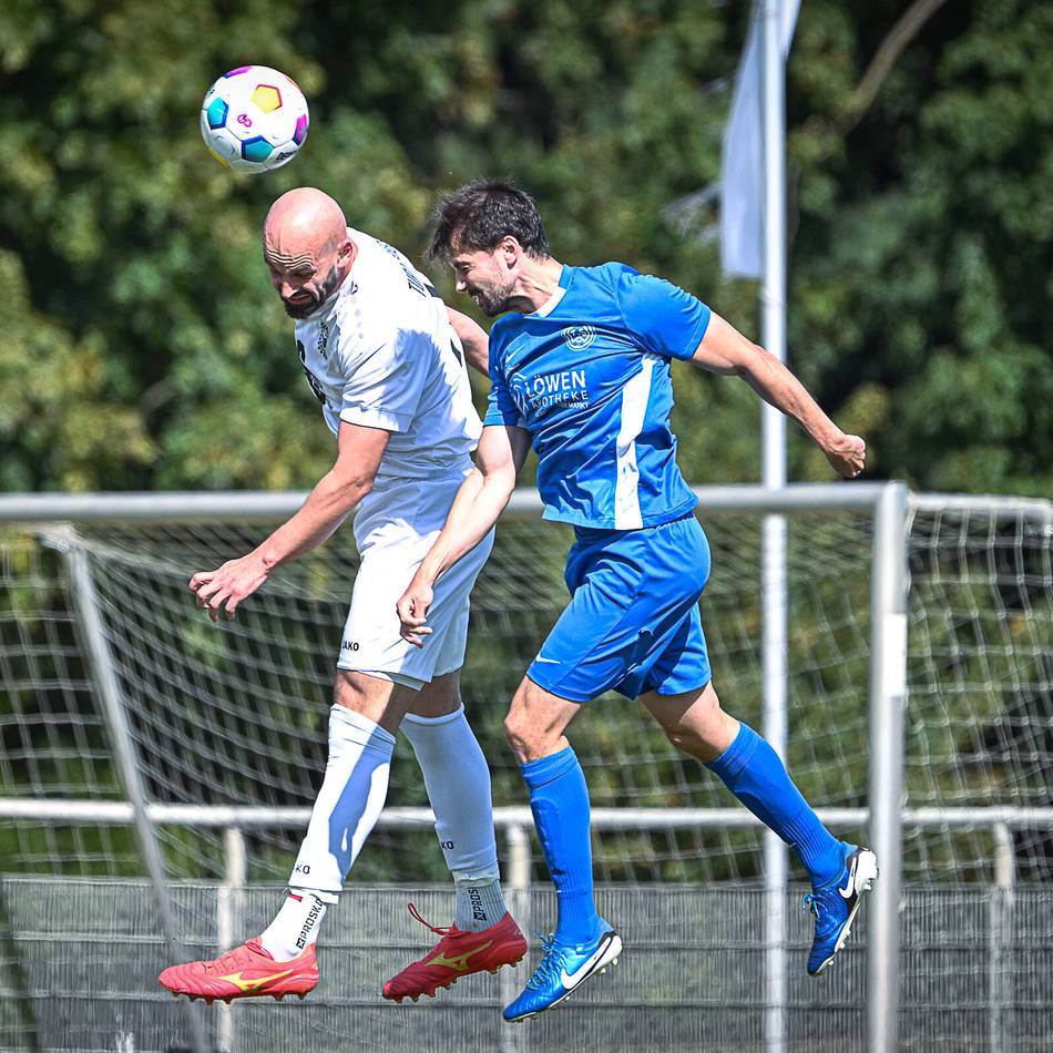 Odenkirchen souverän in der Bezirksliga: Brüggen mit dem etwas glücklicheren Ende gegen Wickrath