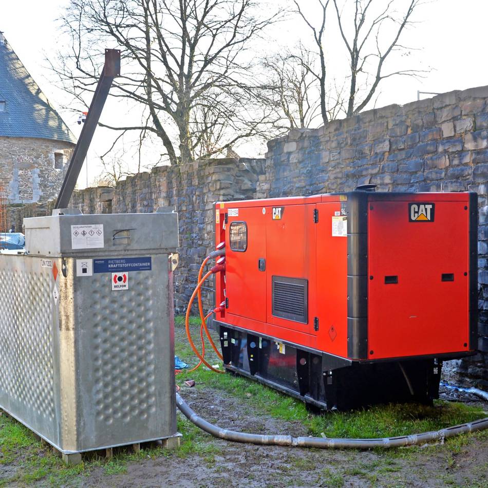 Bezirksausschuss wählt bei seiner konstituierenden Sitzung Carl Jendrik Fügler zum neuen Vorsitzenden: Herrenhaus: Innenausbau startet im Herbst