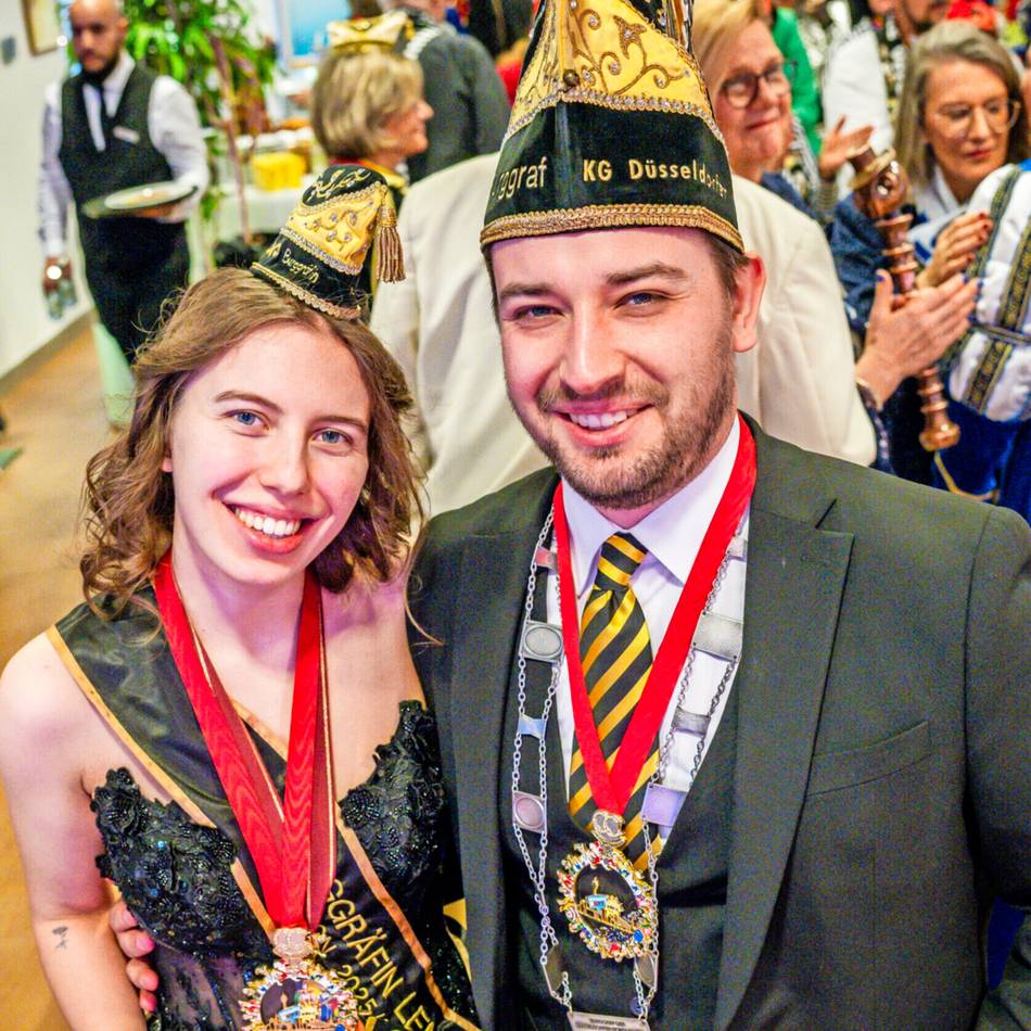 Karneval 2026: Mit Konfetti und Gefühl – dieses Paar regiert die Düsseldorfer Nordlichter