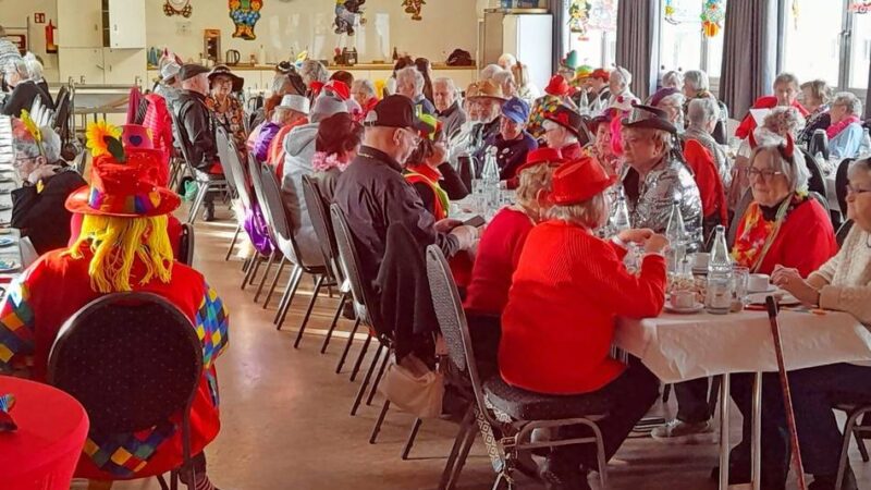 Karnevalistischer Auftakt bei der Awo an der Schulstraße: Begeisterte Narren empfingen Kinderprinzen
