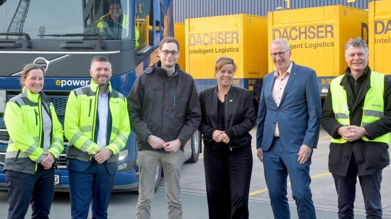 Einblick in Unternehmen: Dachser Neuss empfängt Wirtschaftsministerin Mona Neubaur