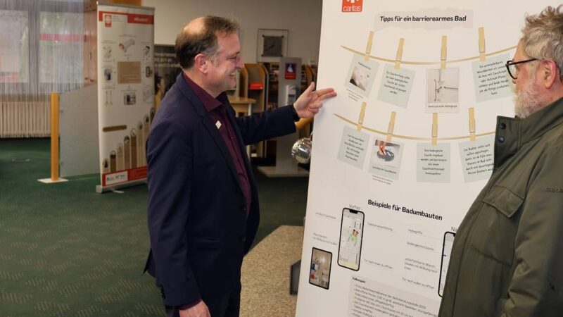 Ausstellung in der Sparkasse in Xanten: Wie Menschen im Alter möglichst lang zu Hause wohnen können