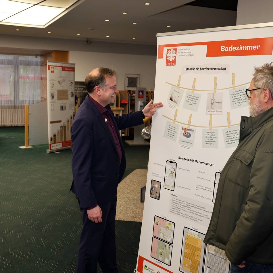 Ausstellung in der Sparkasse in Xanten: Wie Menschen im Alter möglichst lang zu Hause wohnen können