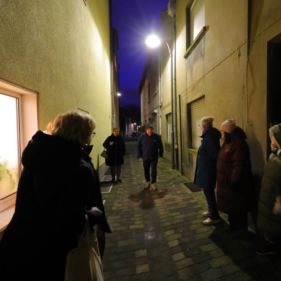 Erkundungsgang in der Innenstadt: Dunkle Ecken und Gassen –  SPD-Frauen identifizieren „Angsträume“ in Rheinberg