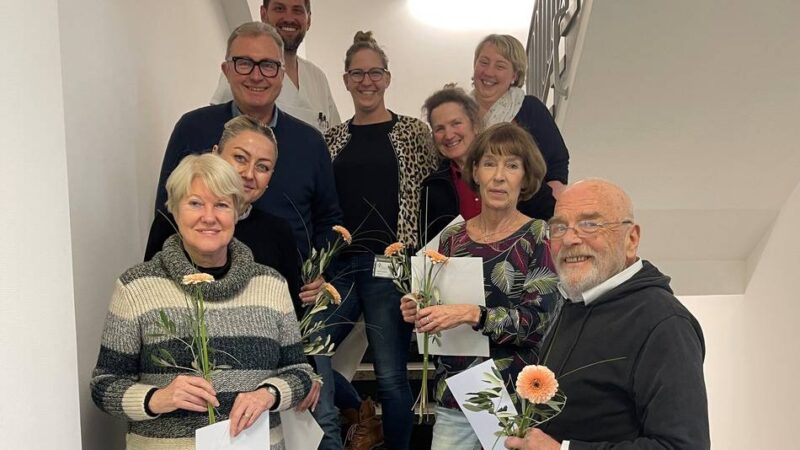 EVK in Mettmann: Warum sich Ehrenamtler als Alltagsbegleiter in der Krankenstation engagieren