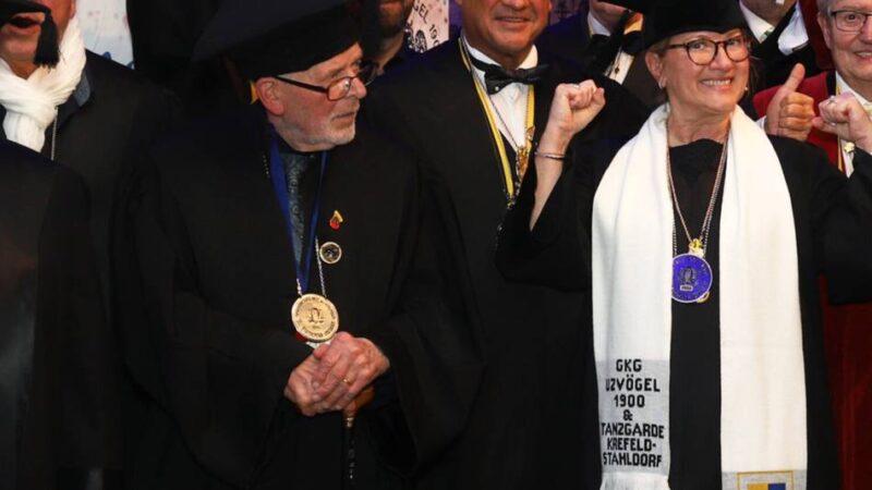 Hula, Handkäs und Hochwürden: Krefeld kürt seine Doctoressa