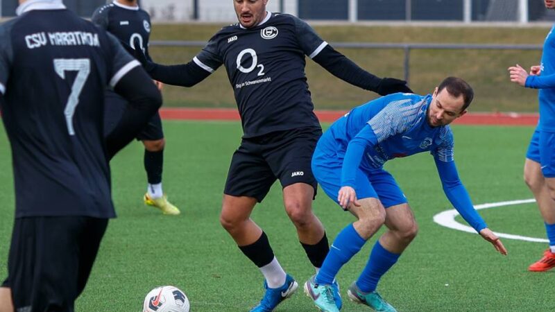 Rückrundenstart in der Bezirksliga: Lerche trifft vierfach – CSV Marathon Krefeld fertigt den SSV Grefrath ab