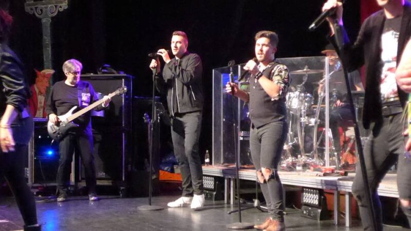 Live-Musik-Party in der Rheinberger Stadthalle: Erste Hitparade der Rhinberkse Jonges war ein Hit