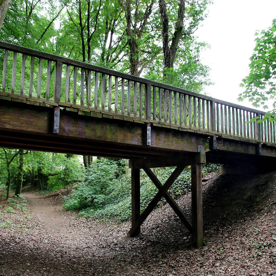 Baubeginn nach Karneval: Friedhof in Süchteln bekommt neue Brücke
