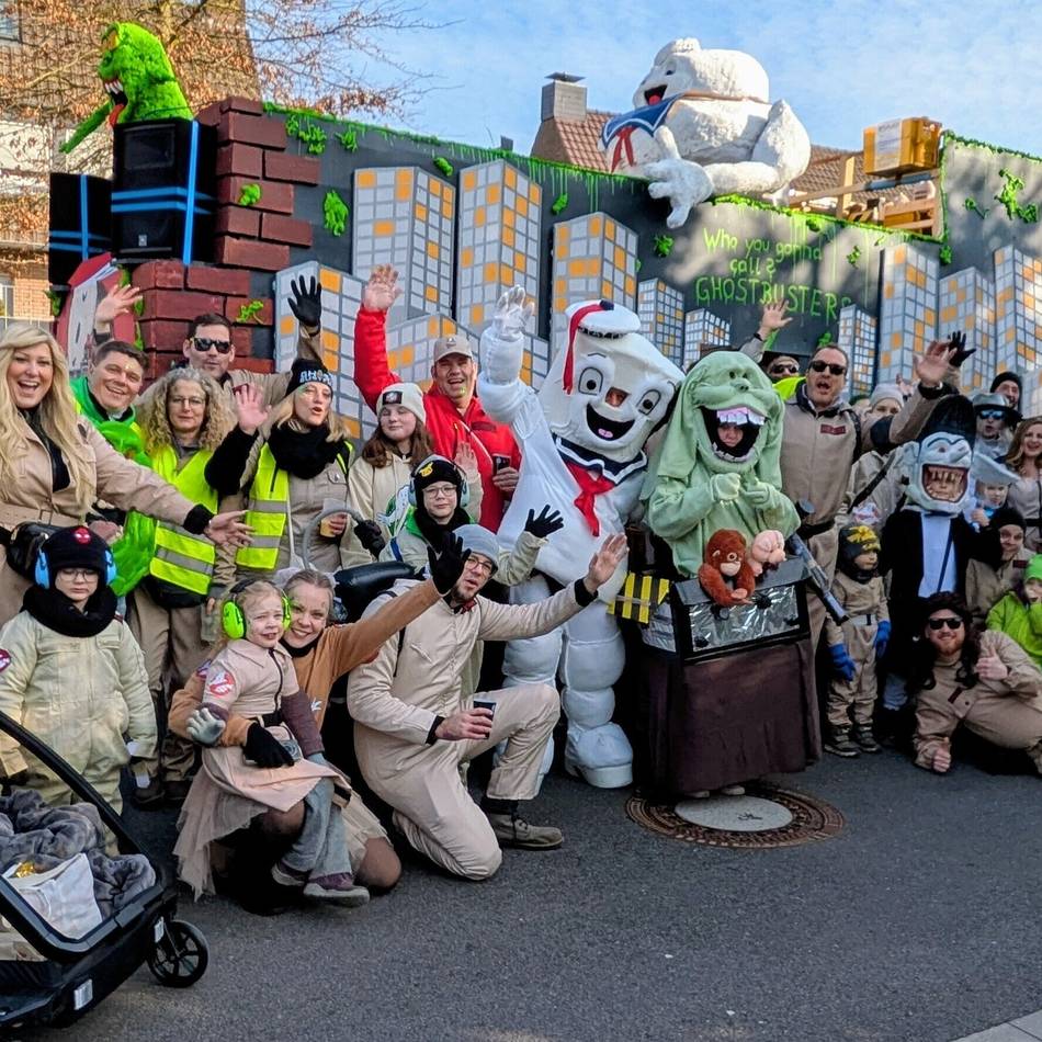 Tulpensonntagszug in Anrath: Dreifaches Glück für die Anrather Narren