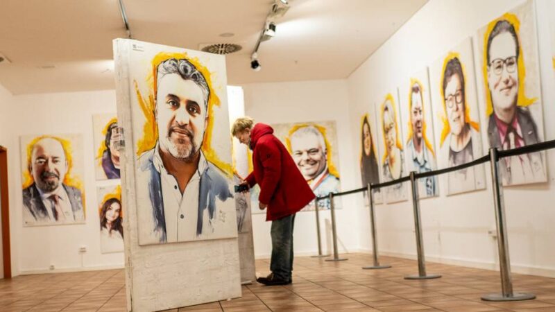 Ausstellung im Rheinpark-Center: Die stillen Helden von Neuss