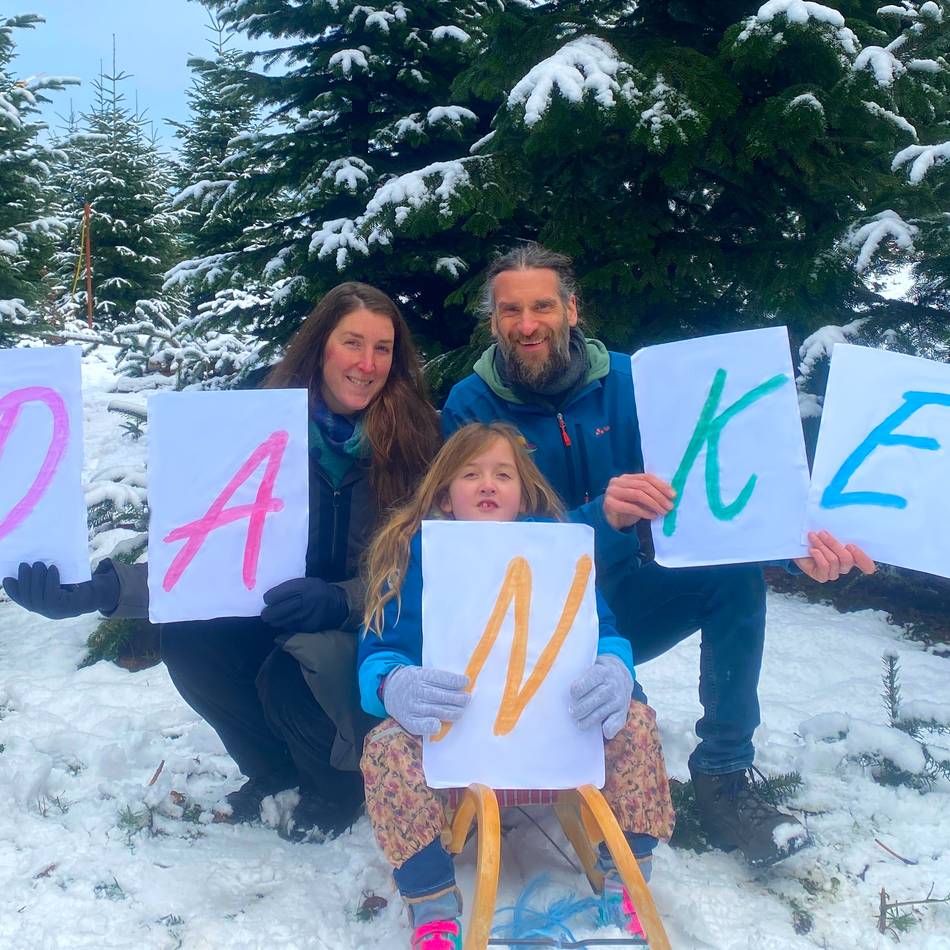 Spendenaufruf für Neusserin Rosa erfolgreich: „Bald bin ich das Mädchen mit dem Hund – und jeder weiß das“