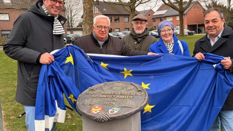 Enthüllung in Gerderath: Bronze-Relief verbindet Erkelenz und Saint‑James