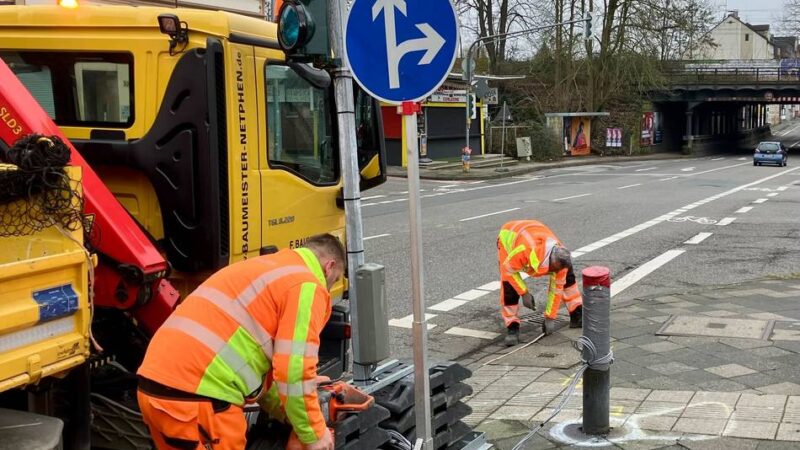 Nach Raser-Unfall in Hilden: Zerstörte Ampel wird erneuert