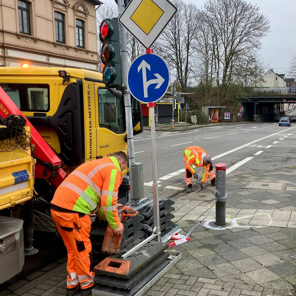 Nach Raser-Unfall in Hilden: Zerstörte Ampel wird erneuert