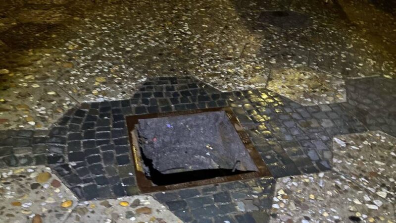 Gefährlicher Eingriff in den Straßenverkehr: Gullydeckel in Kempener Fußgängerzone gestohlen