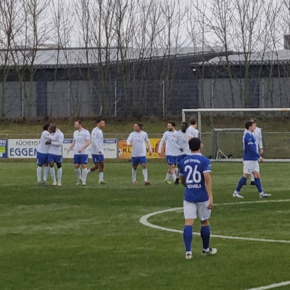 Klarer Auswärtssieg: Ratingen 04/19 dominiert Dingden deutlich