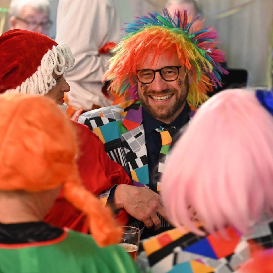Karneval in Hückeswagen 2026: Beste Stimmung bei launiger Gala-Sitzung