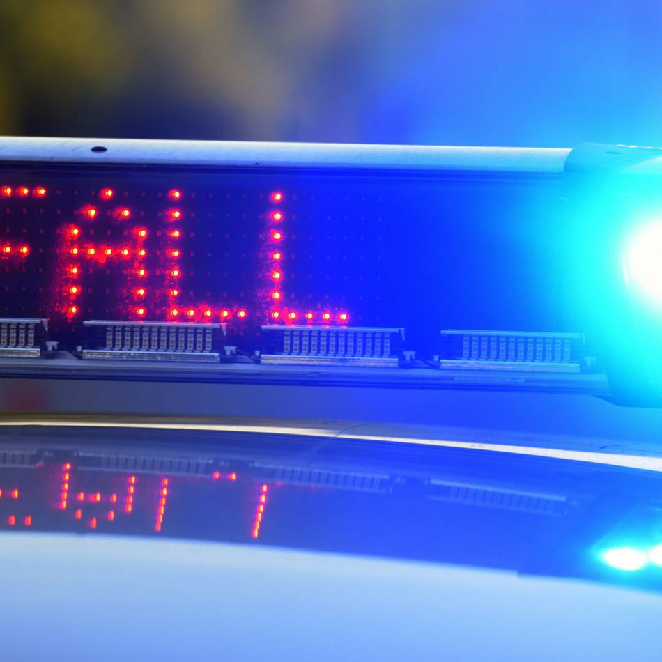 Unfall in Radevormwald: Wendemanöver endet mit zwei Schwerverletzten