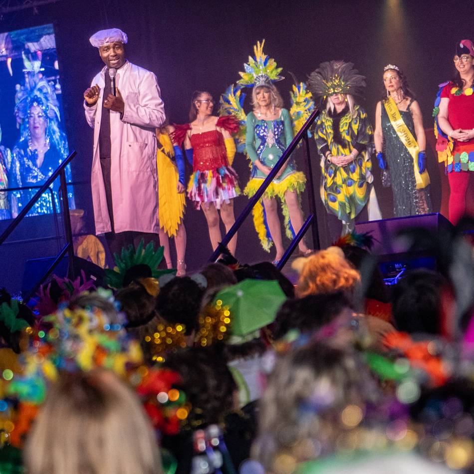 Karneval in Düsseldorf: Bunte Damensitzung in Unterrath – „Macht jeden Tag etwas Beklopptes“
