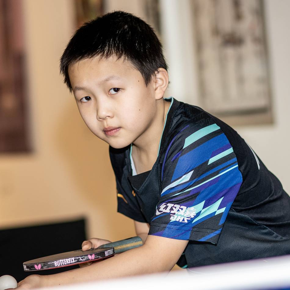 Am Sonntag in Düsseldorf: Zehnjähriger fordert 100 Amateure im Tischtennis heraus