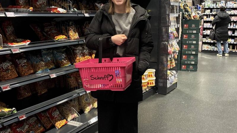 Dating-Trend in Kleve angekommen: Mit pinken Einkaufskörben auf Partnersuche