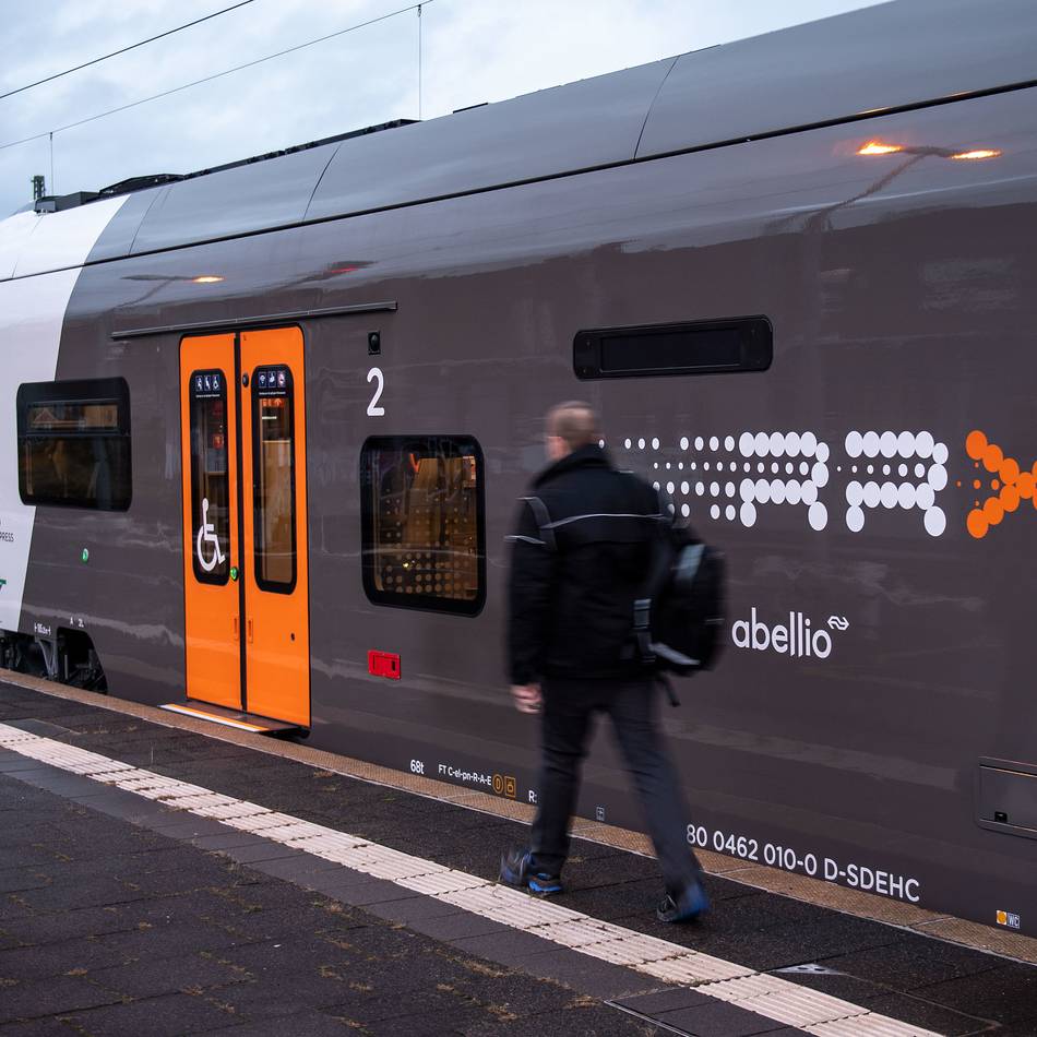 Stellwerk unbesetzt – „Region nicht befahrbar“: Nichts geht mehr im Bahnverkehr rund um Dormagen