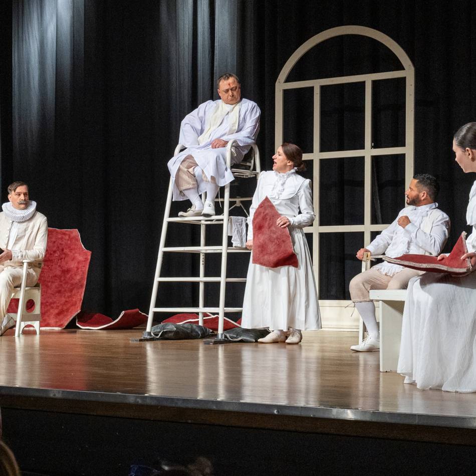 Theater in Erkelenz: Richter Adam vor Gericht – Kleists „Zerbrochener Krug“ als zeitlose Demaskierung