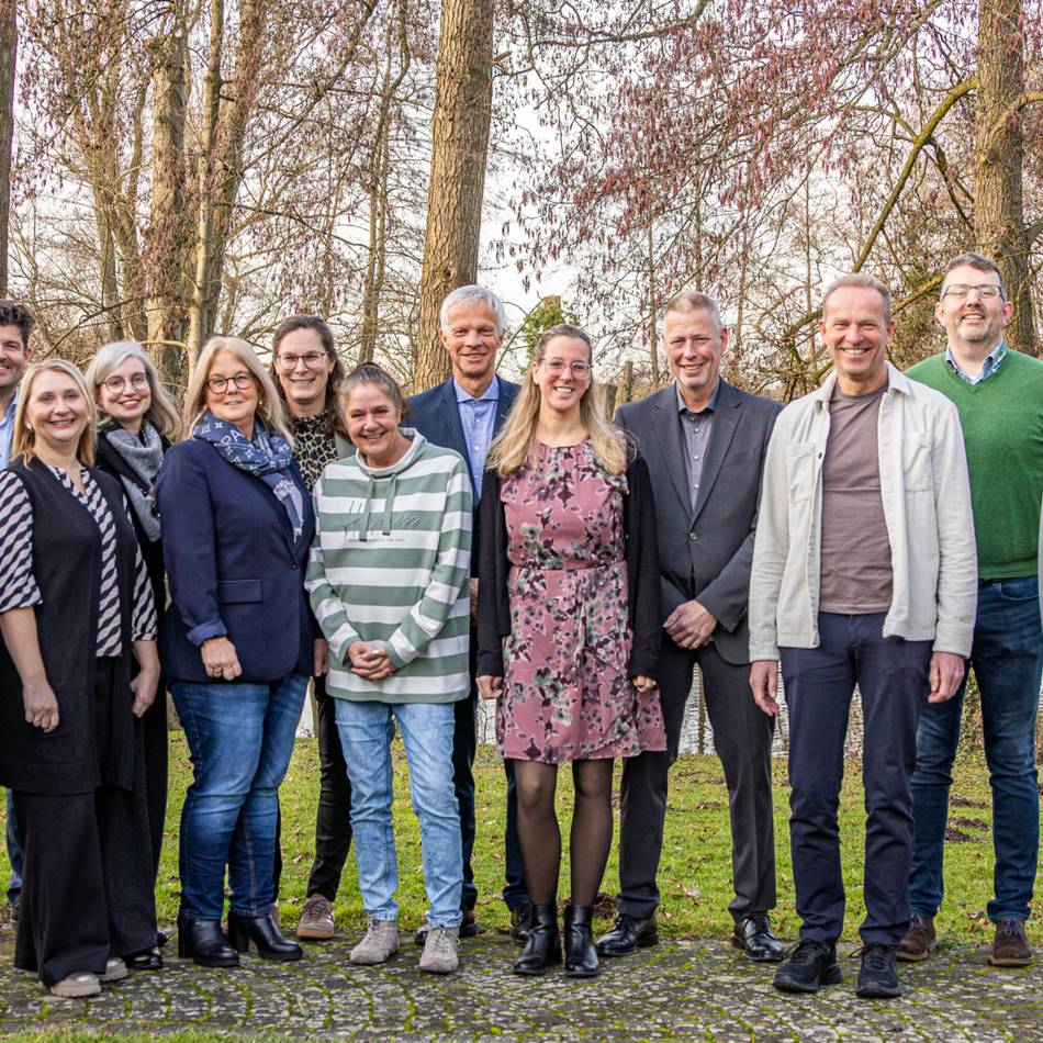 Treue zum öffentlichen Dienst: Bürgermeister ehrt langjährige Kollegen bei der Stadt Kleve