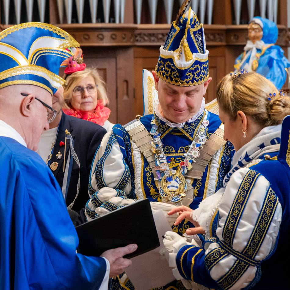 Überraschung am Tulpensonntag: Erkelenzer Prinzenpaar gibt sich das Ja-Wort