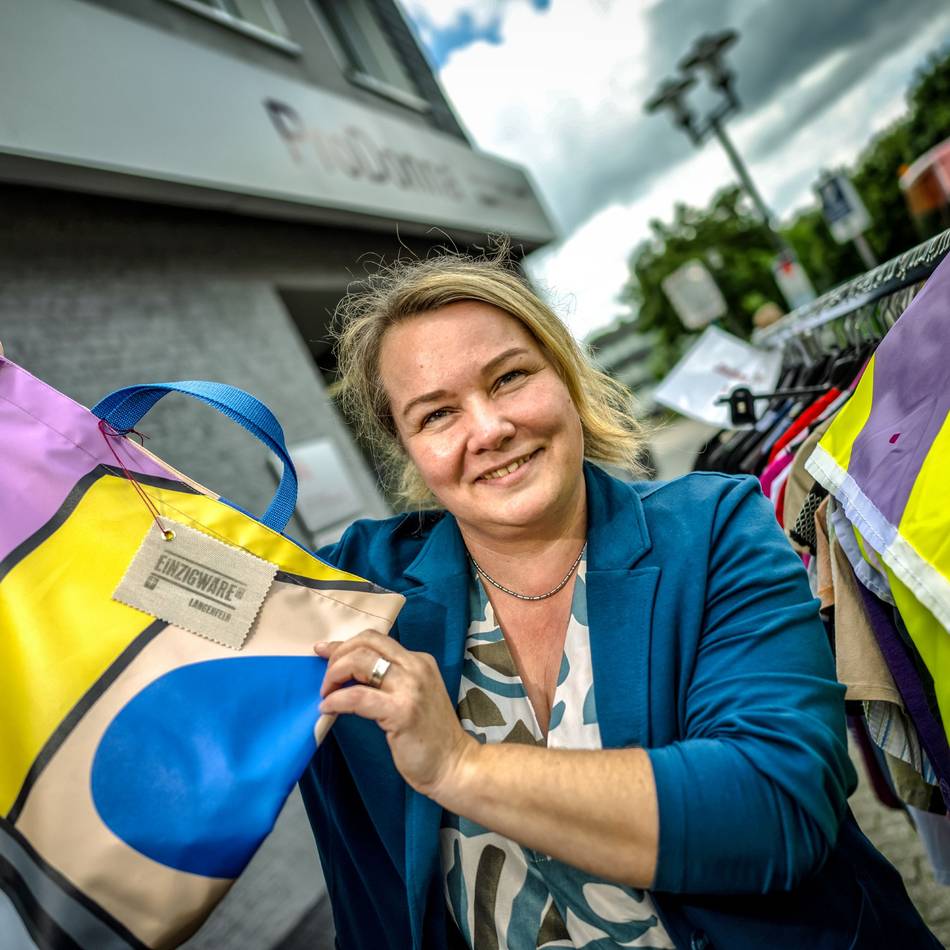 Weltfrauentag in Langenfeld: Frauen-Shopping-Abend bei ProDonna am 5. März