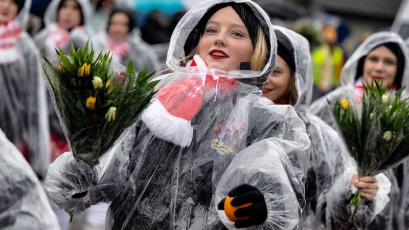 Kaum Zwischenfälle: Polizei zufrieden nach Karneval in Monheim und Baumberg