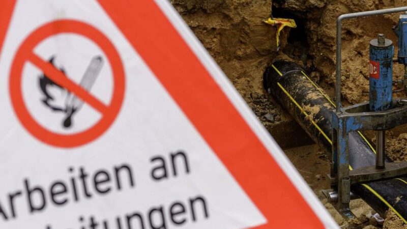Zwei Jahre Baustelle in Neuss: Leitungsbau der Stadtwerke an der Jülicher Landstraße