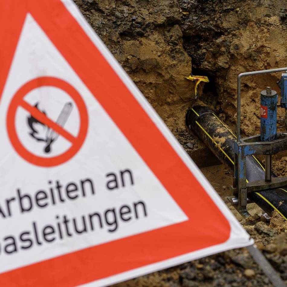 Zwei Jahre Baustelle in Neuss: Leitungsbau der Stadtwerke an der Jülicher Landstraße