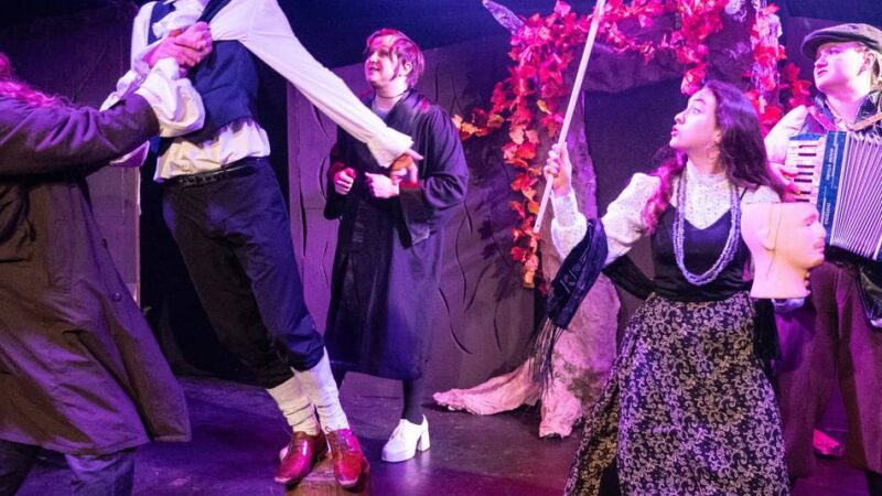 Sleepy Hollow im Theater am Schlachthof: Ein komödiantischer Horror auf der Bühne