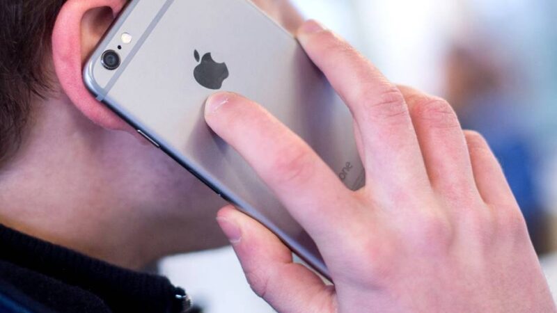 Rhein-Kreis bietet Hilfe bei Zeugnissorgen: Zwei Zeugnis-Telefone für Schüler, Eltern und Lehrkräfte