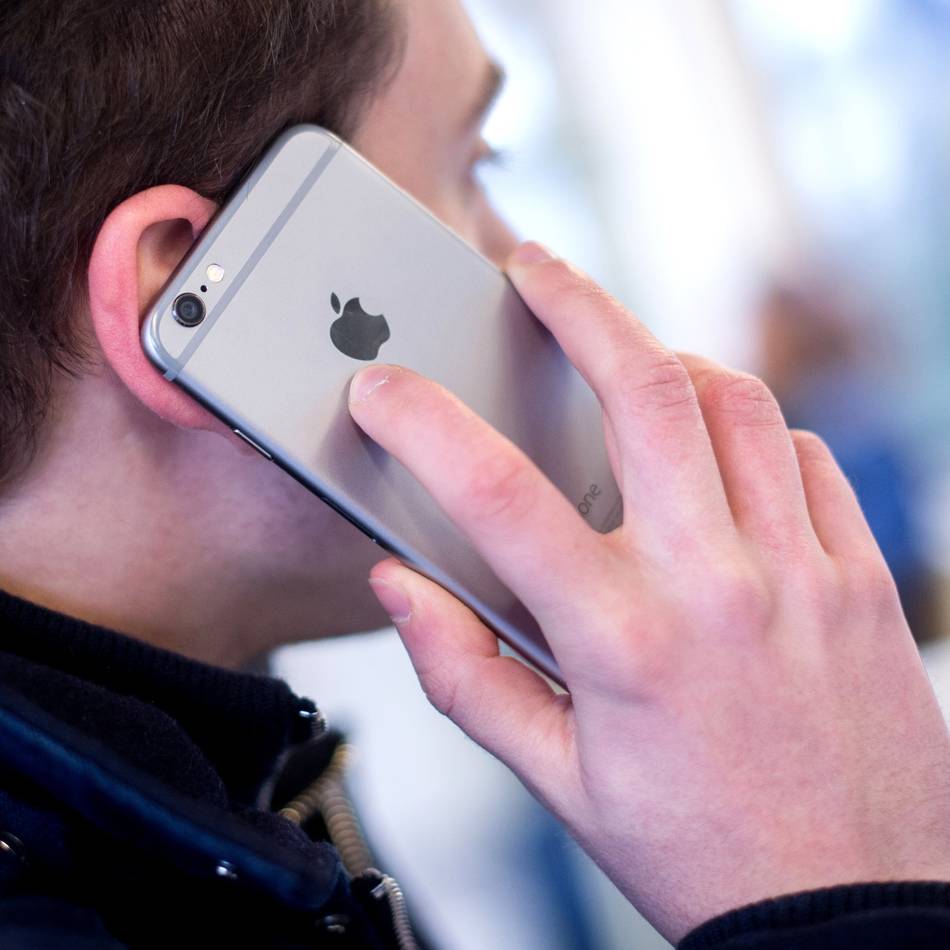 Rhein-Kreis bietet Hilfe bei Zeugnissorgen: Zwei Zeugnis-Telefone für Schüler, Eltern und Lehrkräfte