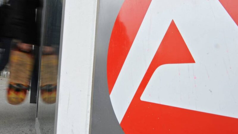 Arbeitsmarkt in Radevormwald: Mehr Arbeitslose, aber auch mehr offenen Stellen