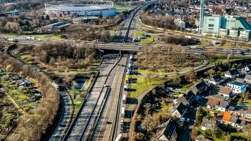 Übergang von A1 auf A3: Karnevalssonntag gibt es Einschränkung im Kreuz Leverkusen